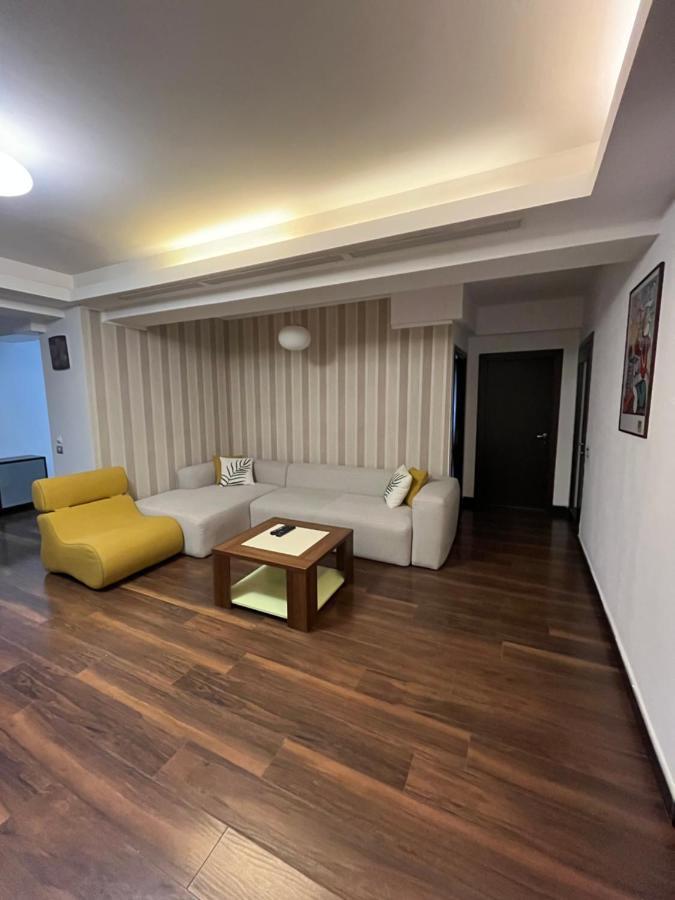 Large 2 Bedroom Apartment Soseaua Nordului Bucareste Exterior foto