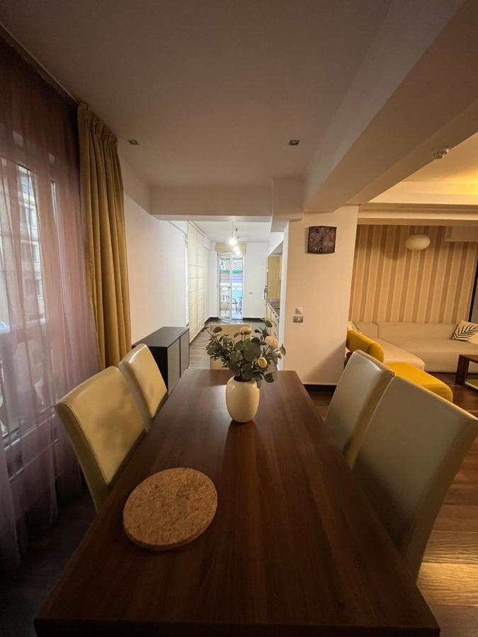 Large 2 Bedroom Apartment Soseaua Nordului Bucareste Exterior foto