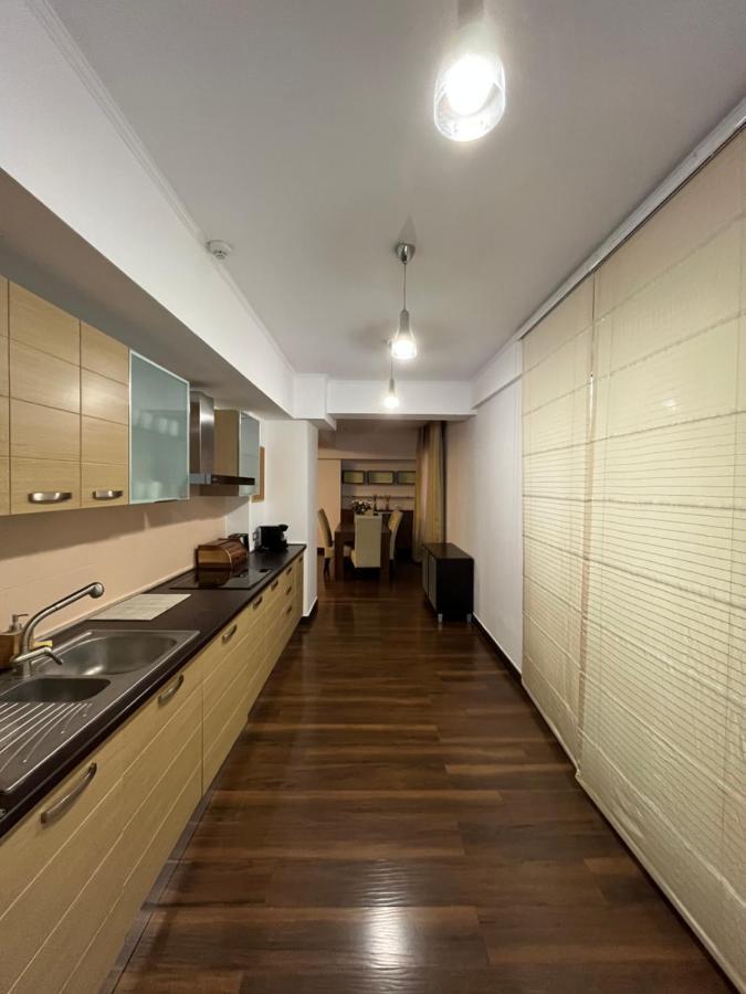 Large 2 Bedroom Apartment Soseaua Nordului Bucareste Exterior foto