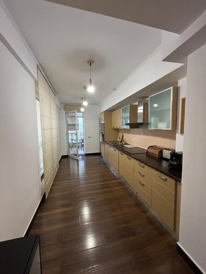 Large 2 Bedroom Apartment Soseaua Nordului Bucareste Exterior foto